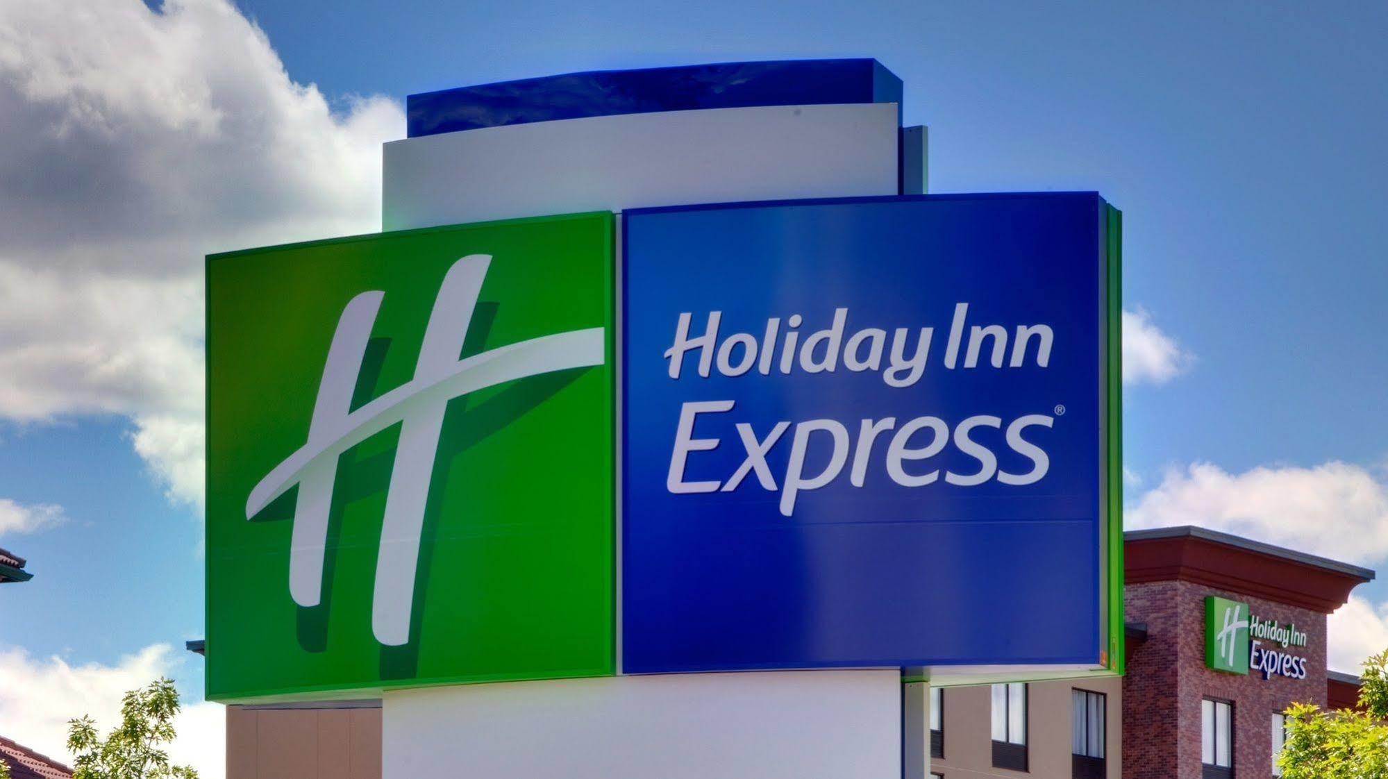 Holiday Inn Express & Suites Platteville By Ihg Exterior foto